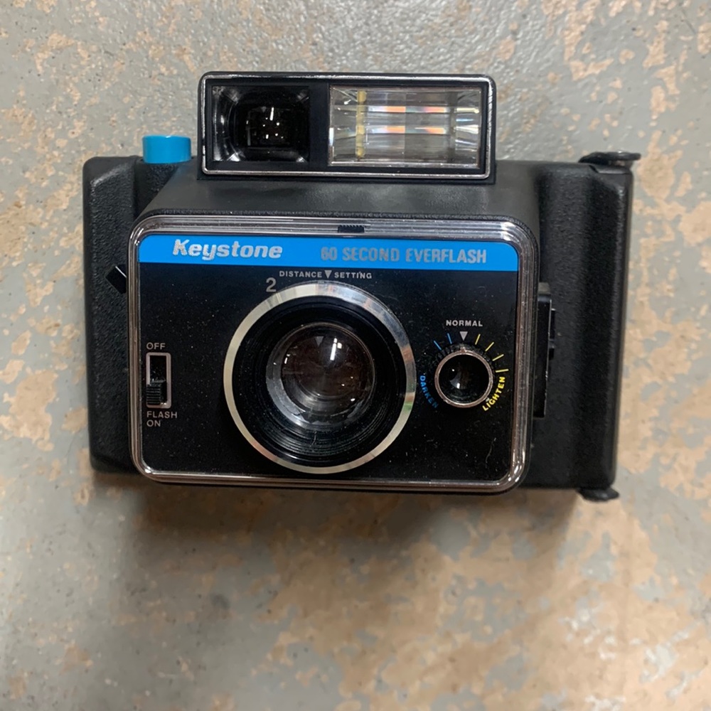 Keystone 60 second everflash camera